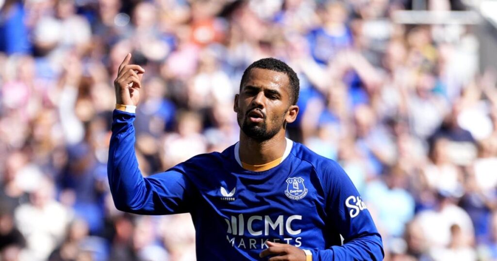 Tottenham agree Iliman Ndiaye deal as Richarlison poised for Everton return - East Renfrewshire News