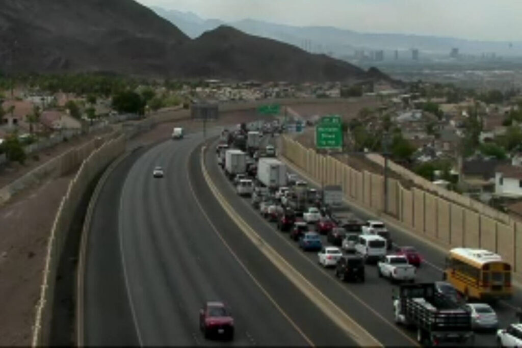 Motorcyclist dies in southeast Las Vegas crash - Las Vegas Review-Journal