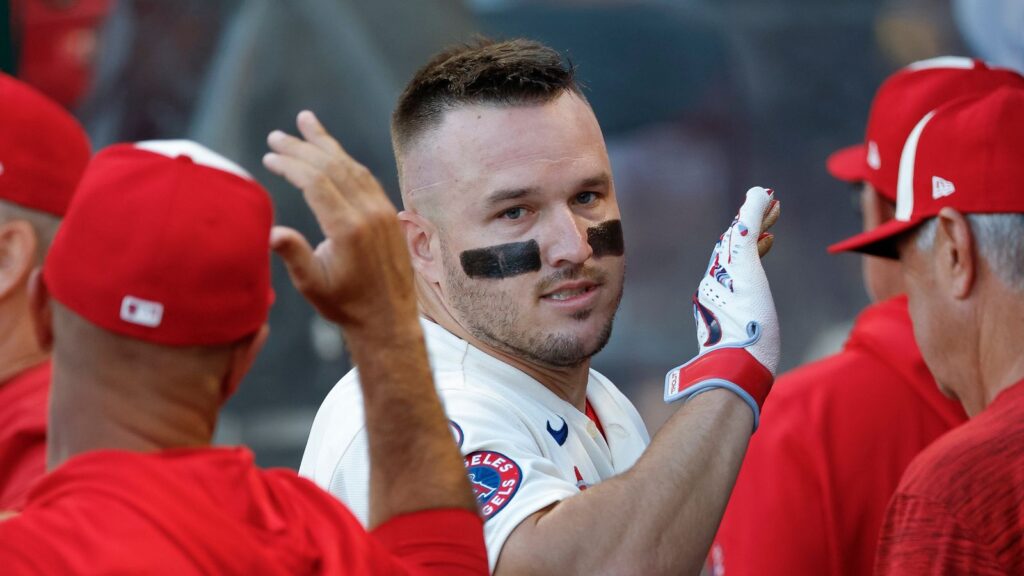 TST Images: Brewers beat Angels, 3-1, at Angel Stadium - The Sporting Tribune