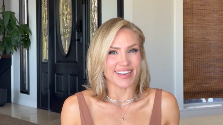 Video Sharna Burgess announces 'DWTS' return for season 35 - ABC News - Breaking News, Latest News and Videos