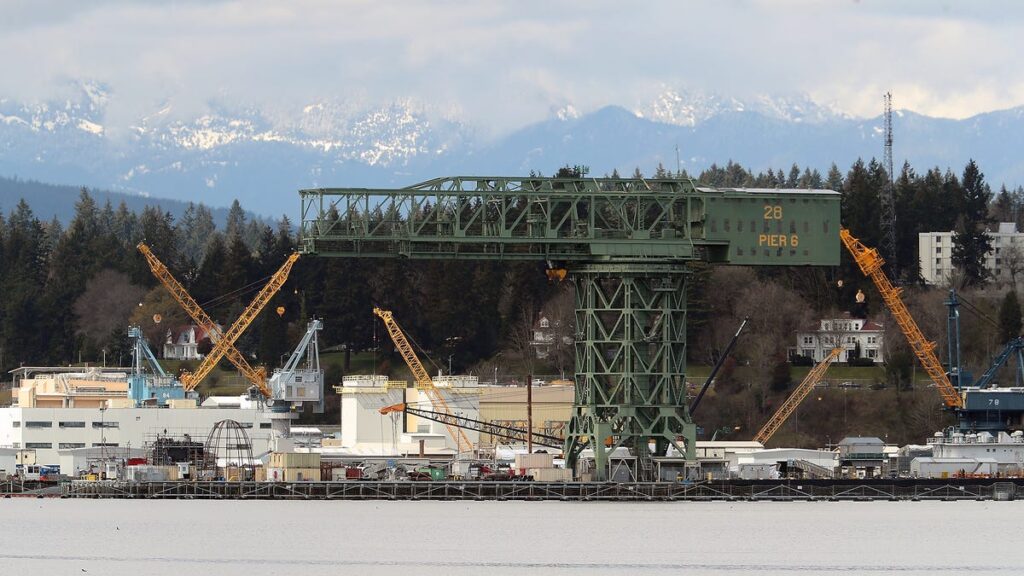 USS Lincoln, now headed home from Middle East, like coming to PSNS - Kitsap Sun