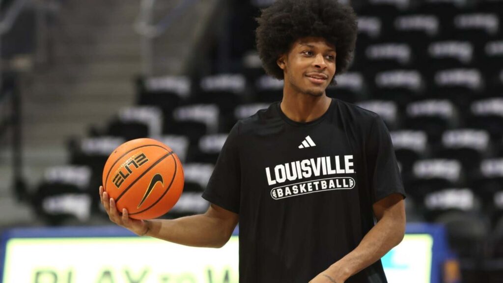 Louisville G London Johnson dismissed from team - Yardbarker