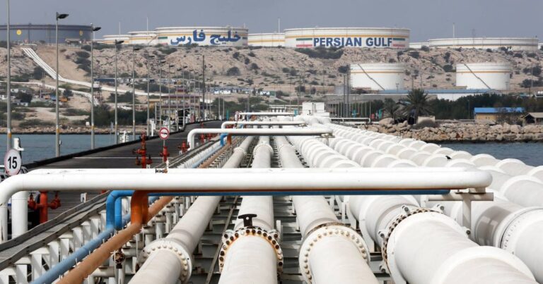 Trump says Iran’s Kharg is being ‘blown to smithereens’, but gives no details - Free Malaysia Today