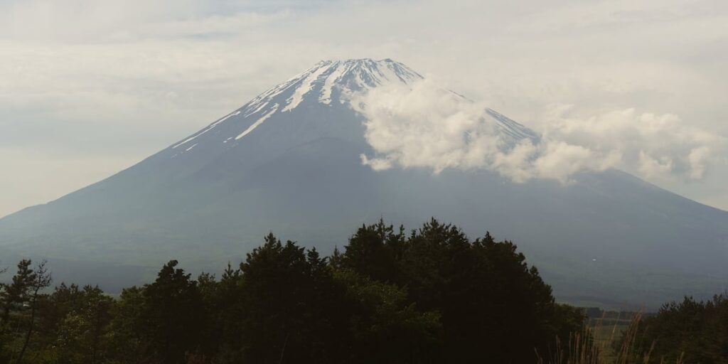 7-year-old boy found alone on Mount Fuji after father abandoned him to continue hike, reports say - WCTV