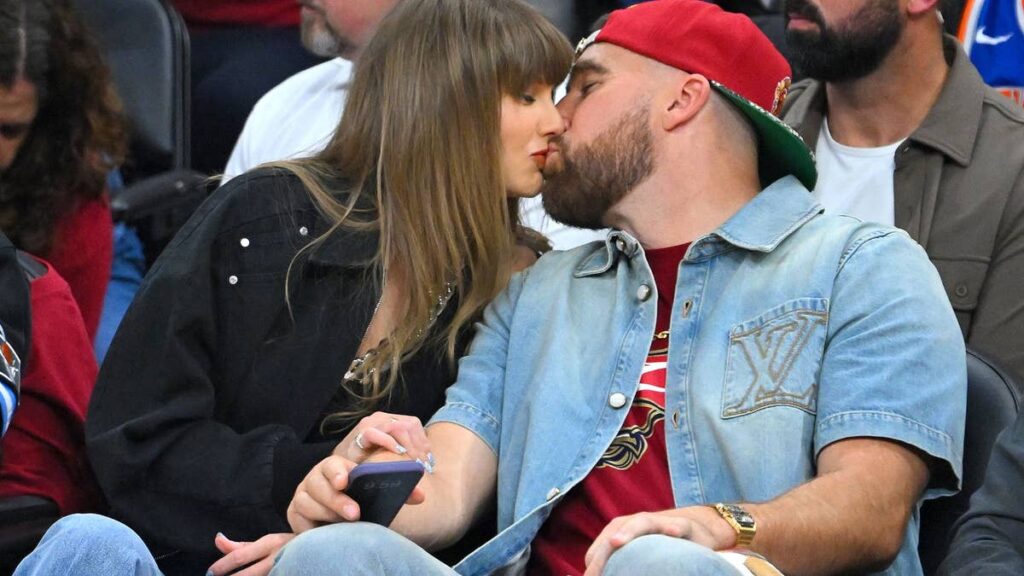 Travis Kelce proudly flashes wedding ring ahead of first Chiefs game since Taylor Swift wedding - HELLO! Magazine