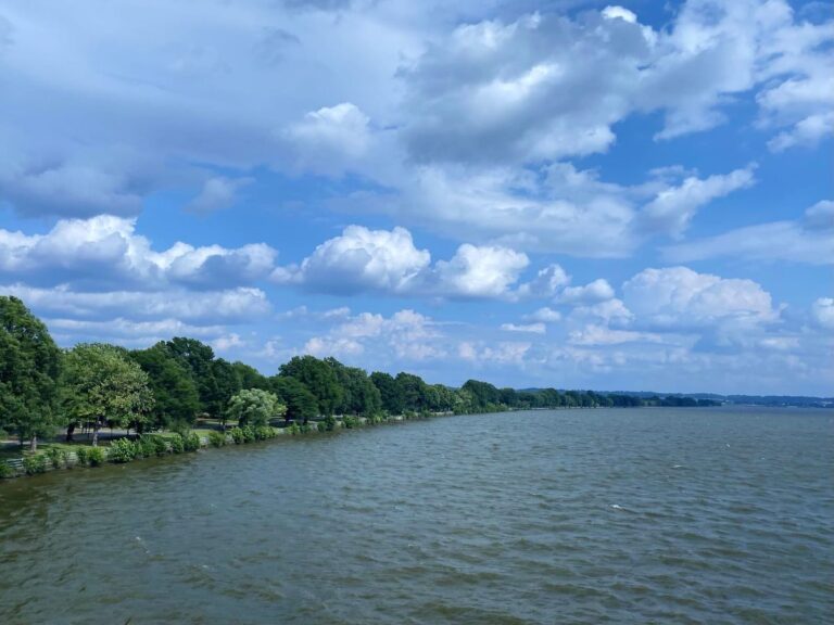 DC-area forecast: Scattered showers and storms today with a flood watch this morning - capitalweather.com