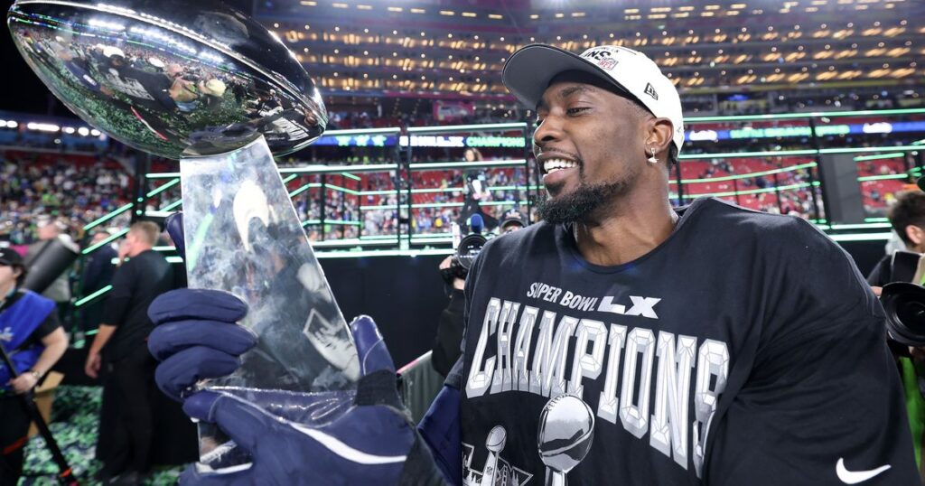 Seahawks’ DeMarcus Lawrence was going to retire. Here’s why he didn’t - The Spokesman-Review