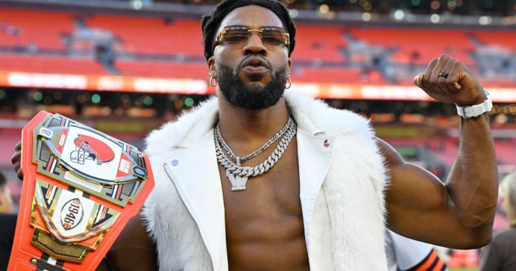 Patriots Browns Football - Journal-News.com
