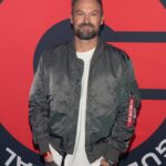 Brian Austin Green Jokes About ‘Totally ‘90s House’ Cast Returning for Season 2: ‘No One Is as Good as Us’ - AOL.com