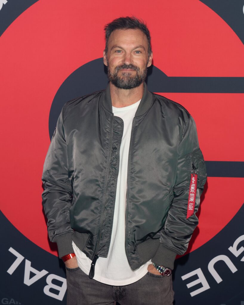 Brian Austin Green Jokes About ‘Totally ‘90s House’ Cast Returning for Season 2: ‘No One Is as Good as Us’ - AOL.com