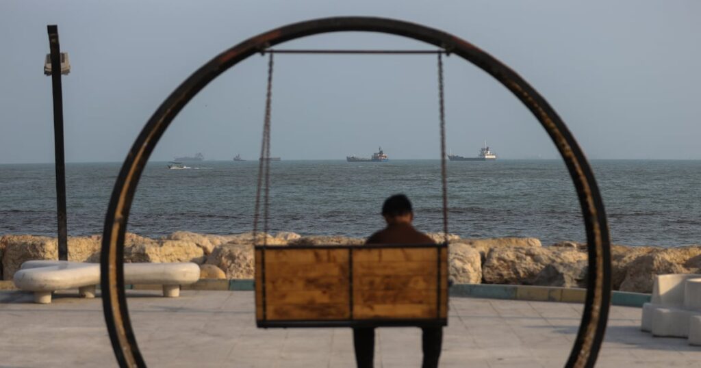 Trump's economic war with Iran needs a diplomatic off-ramp - thenationalnews.com