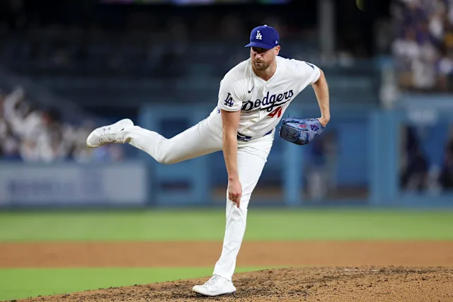 Brock Stewart Placed on IL With Shoulder Soreness - dodgersbeat.com