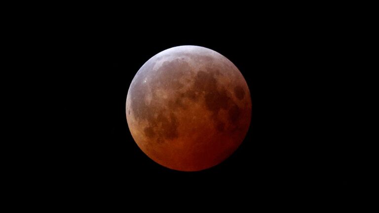 Lunar eclipse weather forecast for New York: Best viewing spots tonight - Democrat and Chronicle