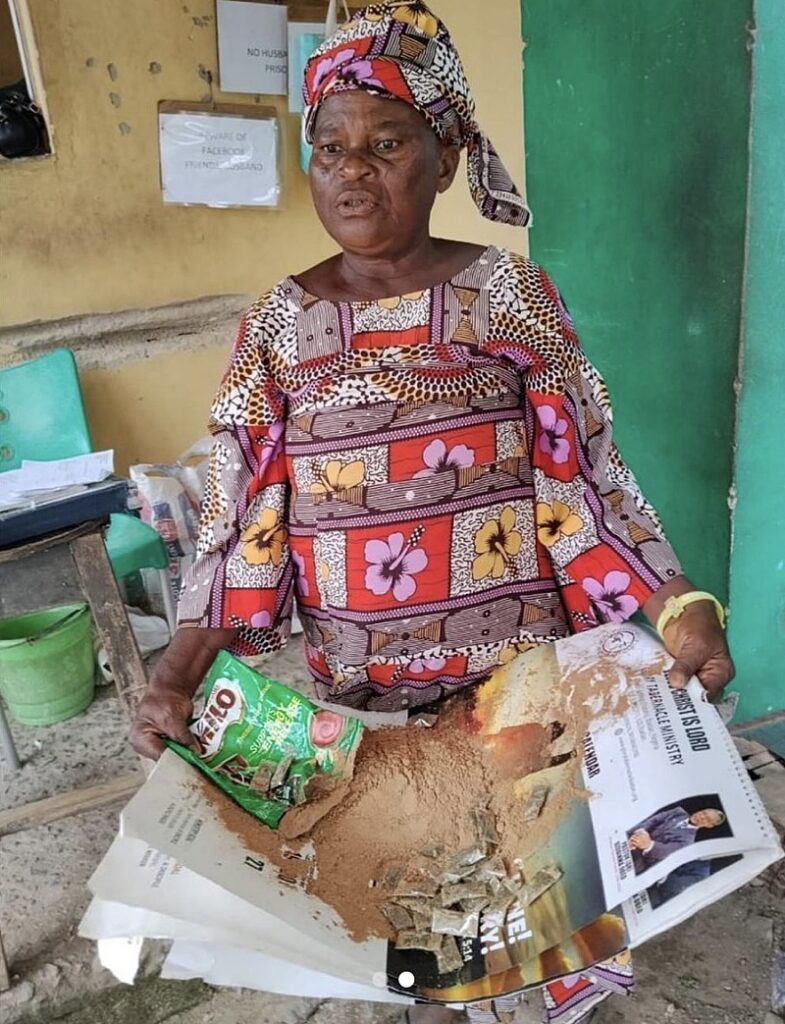 NCoS Arrests Woman For Smuggling Drugs Into Ogun Prison For Convicted Son - Nigerian Voice