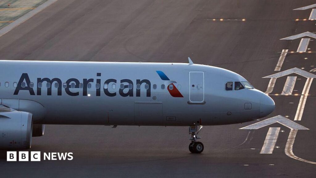 Laptop catches fire on US flight, pilot reports - BBC