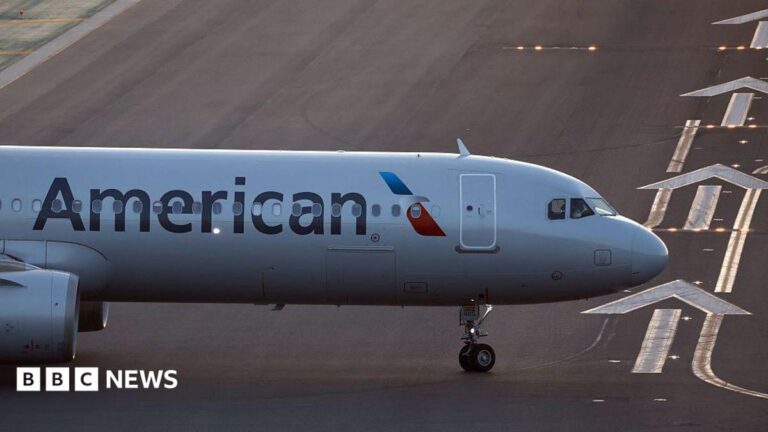 Laptop catches fire on US flight, pilot reports - BBC