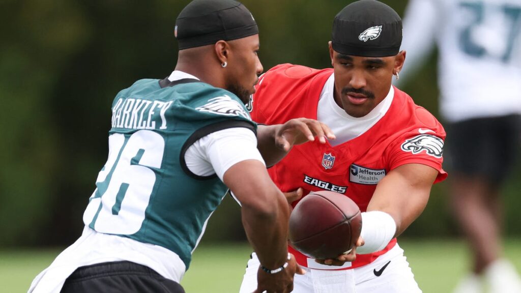 Eagles camp Day 10 live updates, highlights. Who’s winning safety battle? - The News Journal