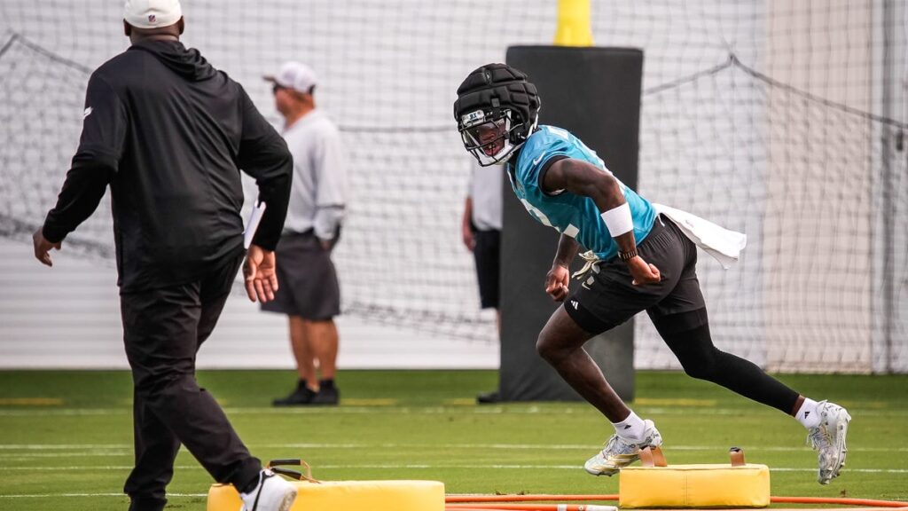 Take a look at Travis Hunter's 3 big plays from Jaguars' practice - Jaguars Wire