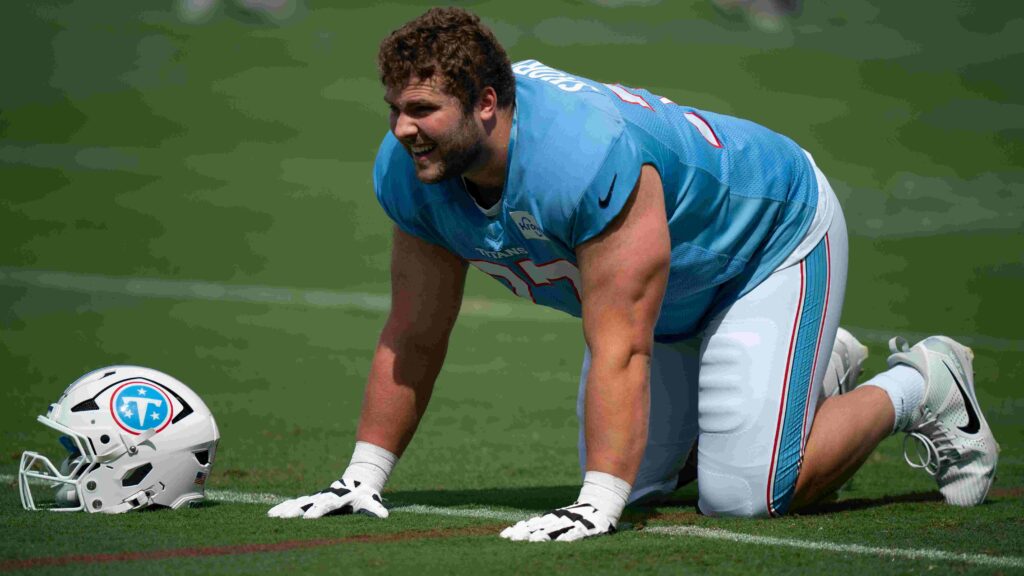 Titans lock up Skoronski with record extension - The Tennessean