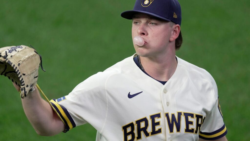 Milwaukee Brewers played the Pittsburgh Pirates - Milwaukee Journal Sentinel