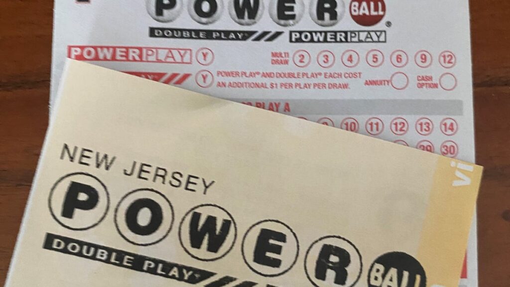 Powerball jackpot climbs to more than $900M. When you need to play - Lansing State Journal