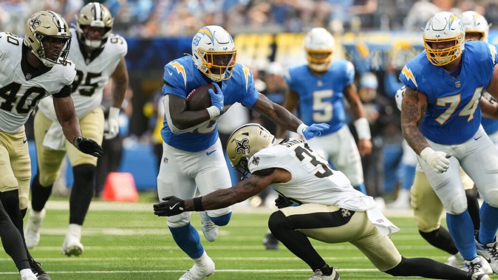 Former Chargers RB Hassan Haskins signs with AFC rival - Chargers Wire