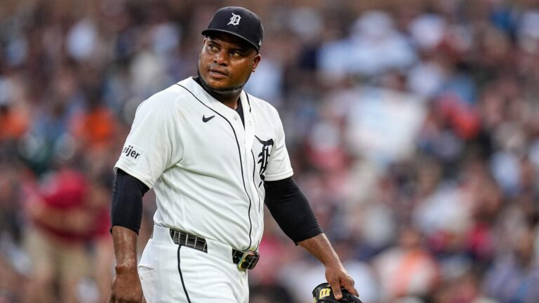 Detroit Tigers lose 6-4 to Guardians to even critical division series - Detroit Free Press