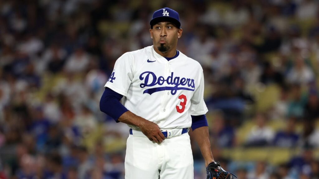 The Dodgers have a massive problem. His name is Edwin Diaz. | Opinion - USA Today