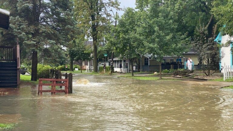 President Trump approves Indiana emergency declaration, mobilizes FEMA - IndyStar