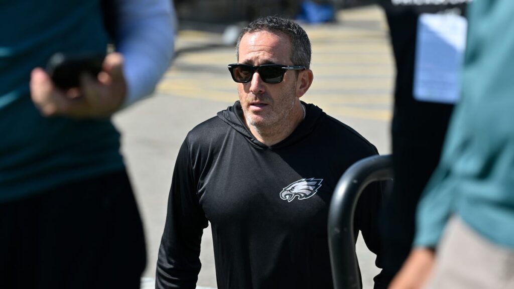 Where Eagles' 53-man roster currently stands ahead of the deadline - Eagles Wire