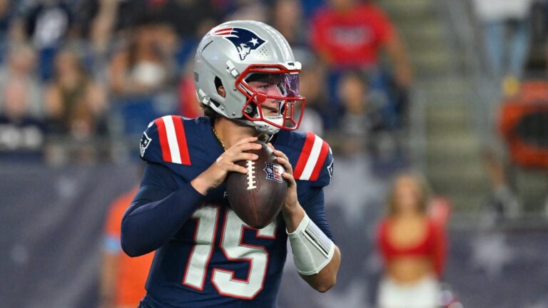 Patriots rookie QB replaces punter on special teams play - Patriots Wire