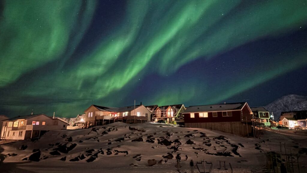 Powerful solar flare could spark northern lights this week - USA Today