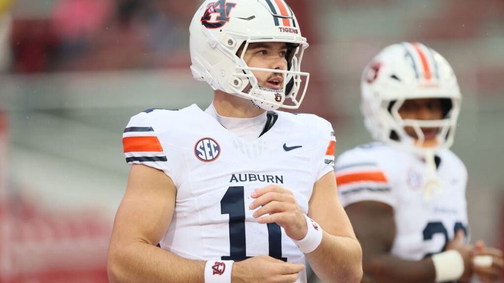 Former Auburn quarterback set to start for UNLV on Saturday - Auburn Wire