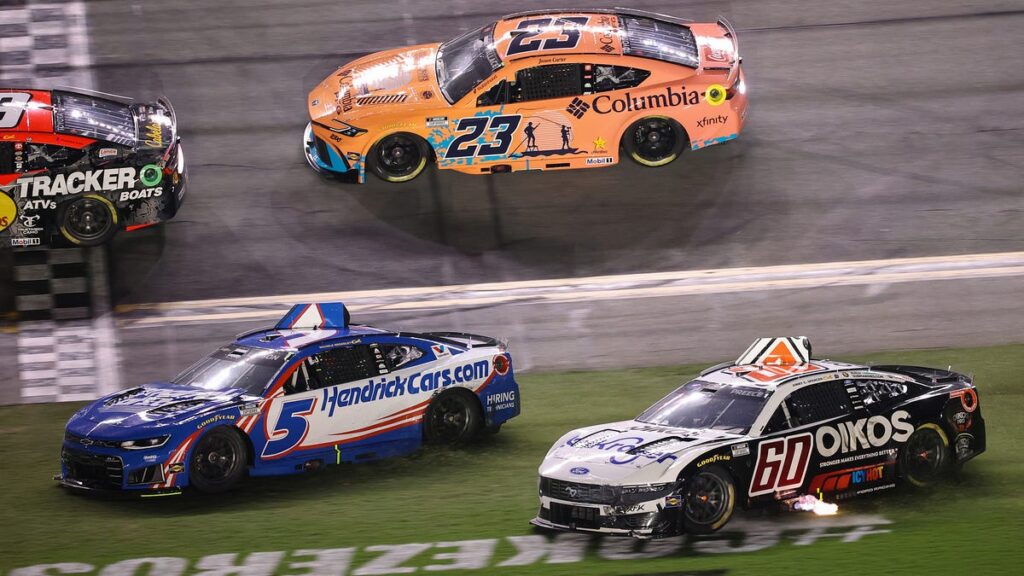 Shane van Gisbergen wins NASCAR Daytona first stage in crazy finish - The Tennessean