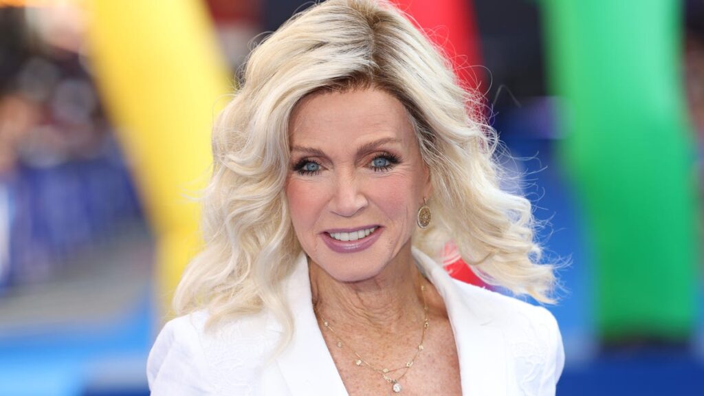 'Knots Landing' star Donna Mills, 85, reveals massive first-month OnlyFans payday - USA Today