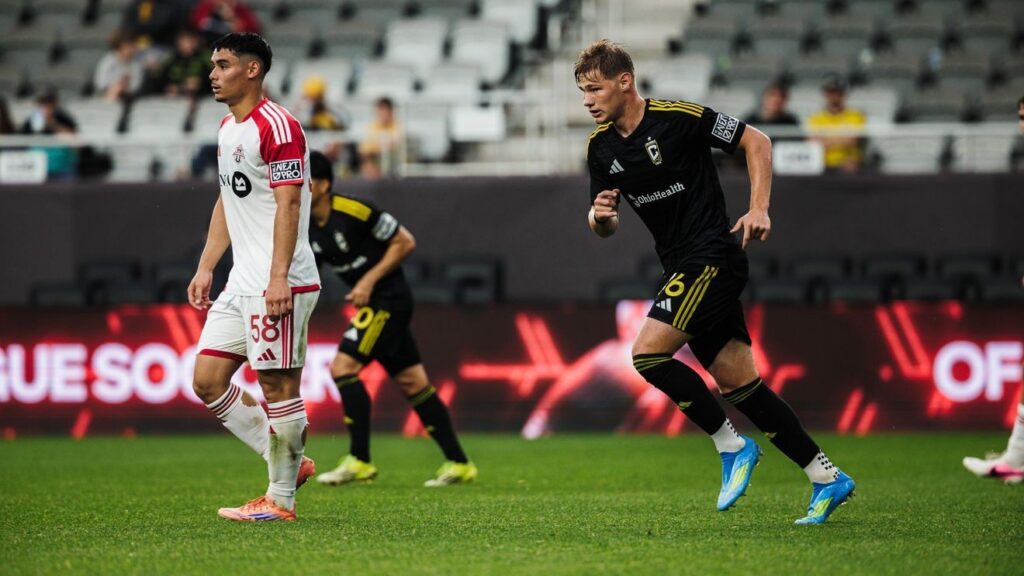 Columbus Crew seek rebound vs. CF Montreal as playoff push tightens with 15 games left - cwcolumbus.com