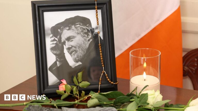Funeral of Oscar-winning songwriter Glen Hansard under way in Dublin - BBC