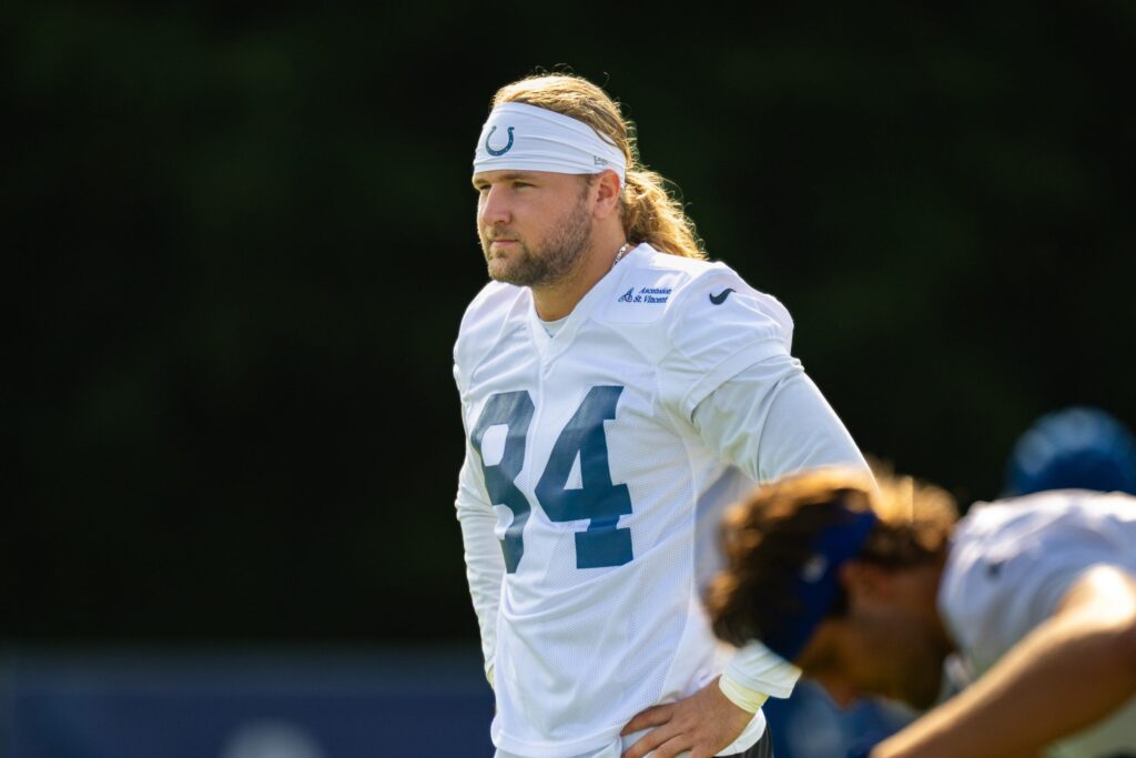 Colts TE Tyler Warren leaves field during joint practice with Falcons - WISH-TV