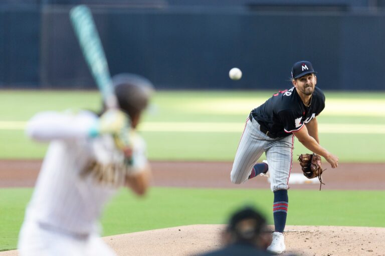 Defense does Twins in as Padres prevail - Pioneer Press