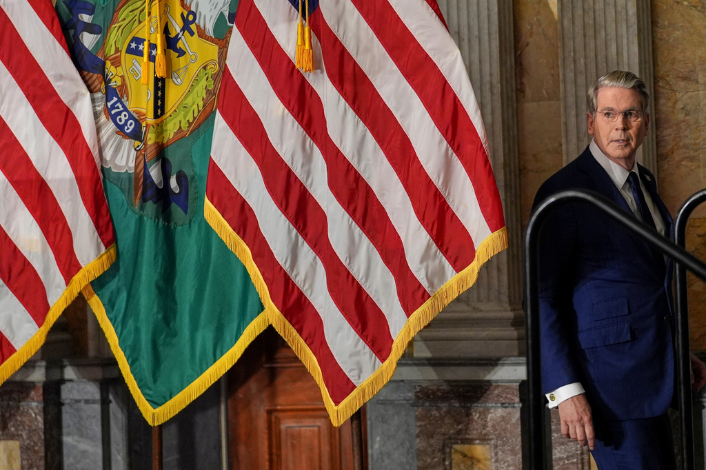 Trump’s ‘economic D-Day’ threats become warnings for countries to sever financial ties with Iran - nashuatelegraph.com
