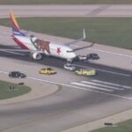 Southwest Flight 1243 Lands Safely At Chicago After Nose Gear Tires Lose Pressure - aviationtoday.in