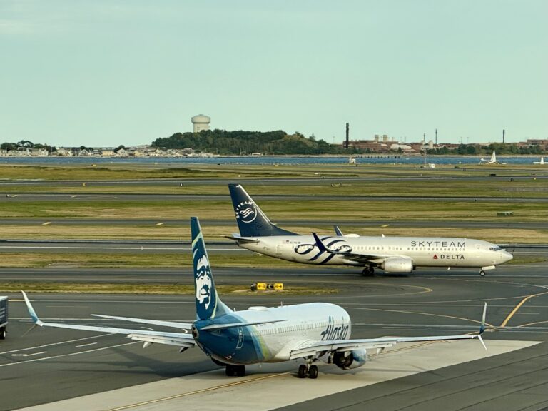 FAA orders inspections after Boeing certifies MAX 7 - insideflyer.com