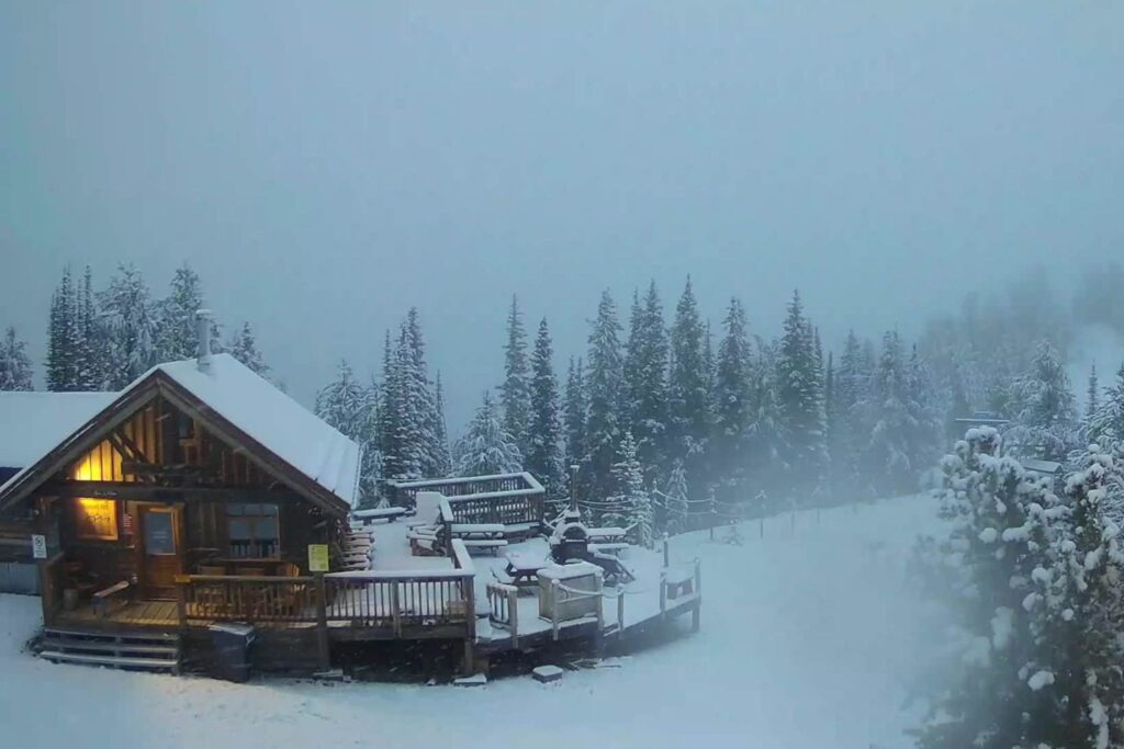 Popular B.C. ski resorts transform into winter wonderlands as snow arrives - Daily Hive
