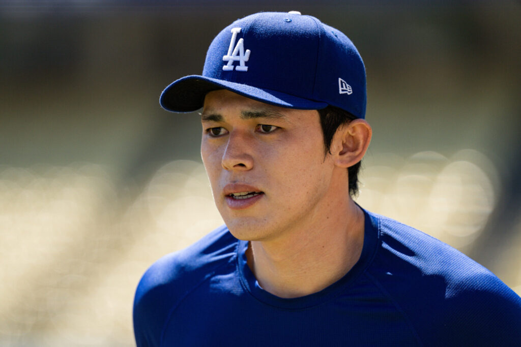 Dodgers make an announcement on Roki Sasaki’s injury during Braves game - The Big Lead