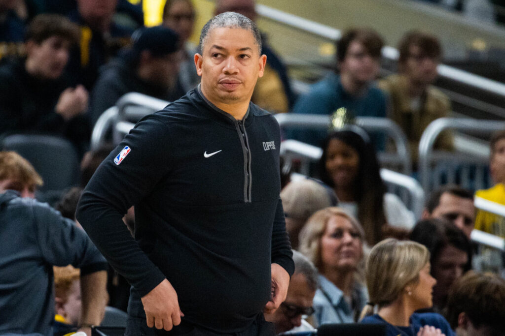 Cam’ron heckled Ty Lue with LeBron James, Kawhi Leonard questions while waiting for juice - The Big Lead