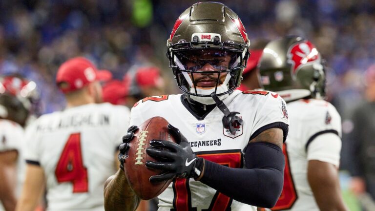 Texans Sign 2 WRs as NFL Trade Rumors Link Patriots' Boutte, Ravens' Bateman After Higgins Injury - Bleacher Report