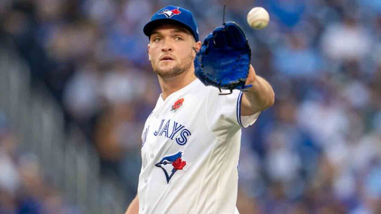 Blue Jays' Trey Yesavage resumes throwing following meniscus surgery - Sportsnet.ca
