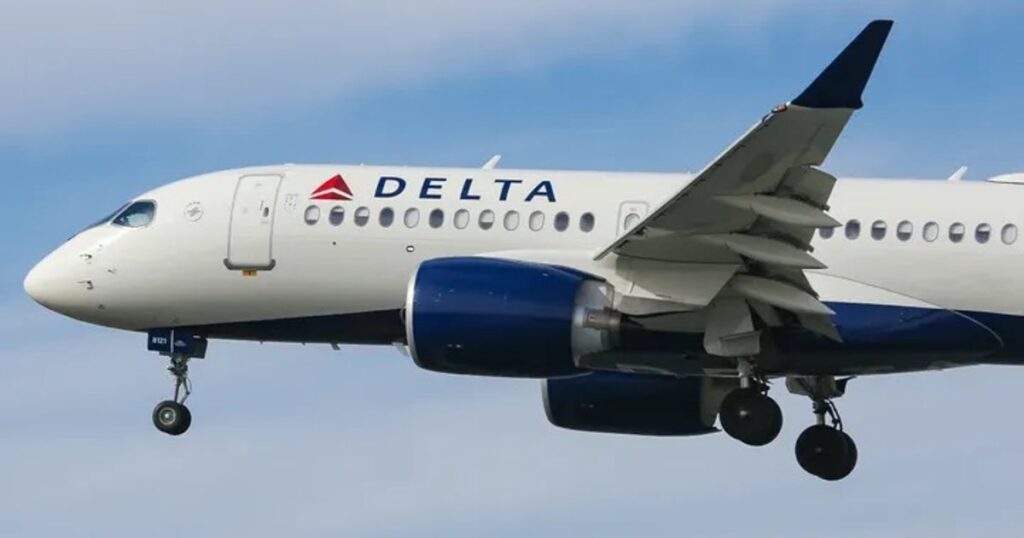 Emergency return: Over 200 passengers evacuate Delta flight in Atlanta - FOX 5 Atlanta