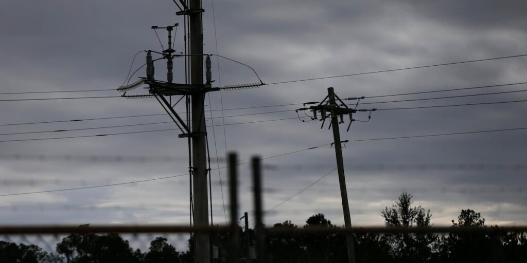 White House declares national emergency over electric grid threat - KBTX News 3