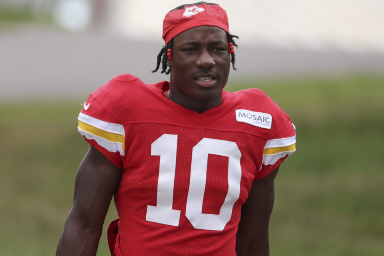 Fantasy Football Rookie RB Outlooks - Emmett Johnson, Nicholas Singleton, or Kaelon Black (2026) - RotoBaller